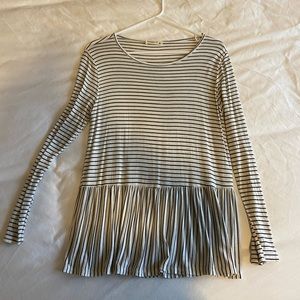 Women’s Ginger G Long Sleeve Top